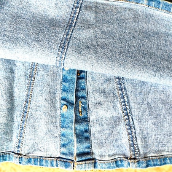 Denim&Co Denim Skirt (Sz 16, 37" L) Button Front Slit ~ Embr. Dot Swirl Design - Picture 14 of 14